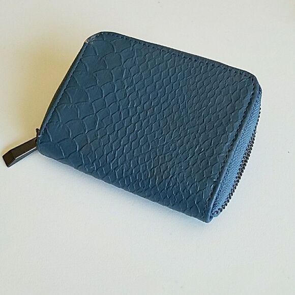 Bundle Of two wallets (E5) - Picture 2 of 3